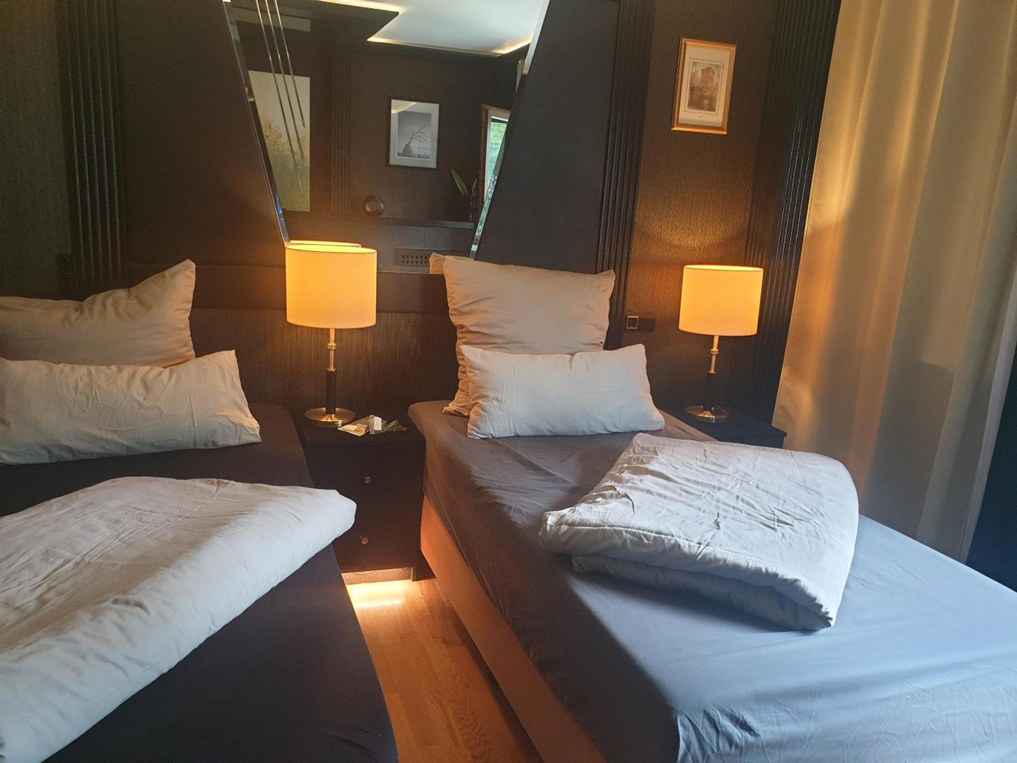 Miet-Kamp Ruhig, Zentral, Nahe Messe, Ausgefallenes Design 2 Schlafzimmer Berlin Kültér fotó
