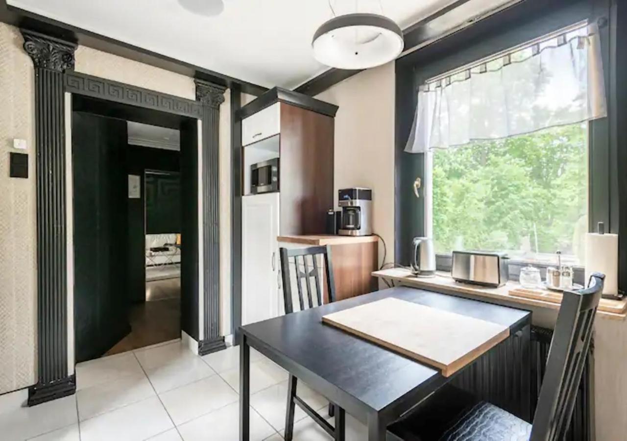Miet-Kamp Ruhig, Zentral, Nahe Messe, Ausgefallenes Design 2 Schlafzimmer Berlin Kültér fotó